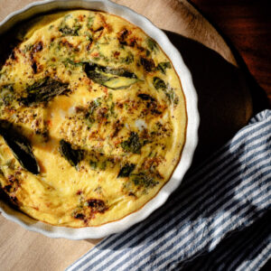 Crustless quiche with sage and basil herbs - naturally gluten free and healthy!
