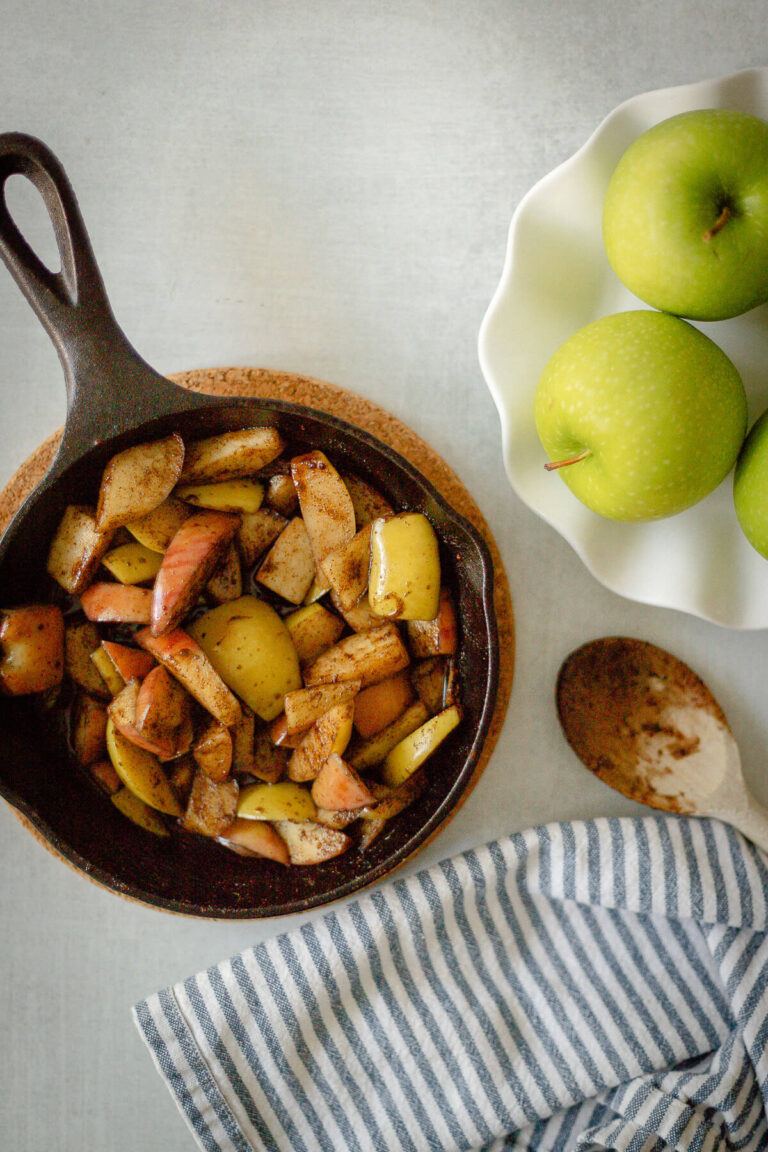 stewed green and red apples with apple pie spice